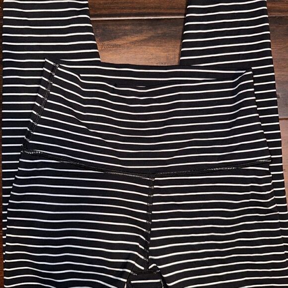 Lululemon Leggings  - Picture 2 of 6